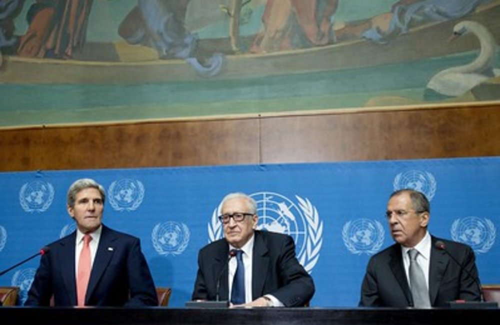 Lakhdar Brahimi Joint Special Representative of the United Nations and the League of Arab States for Syria,  John Kerry Secretary of State of United Sates of America and Sergey Lavrov Minsiter of Foreign Affairs of Russian Federation during the press conference before a meeting at Palais des Nations in Geneva. 13 September 2013. UN Photo / Jean-Marc Ferré